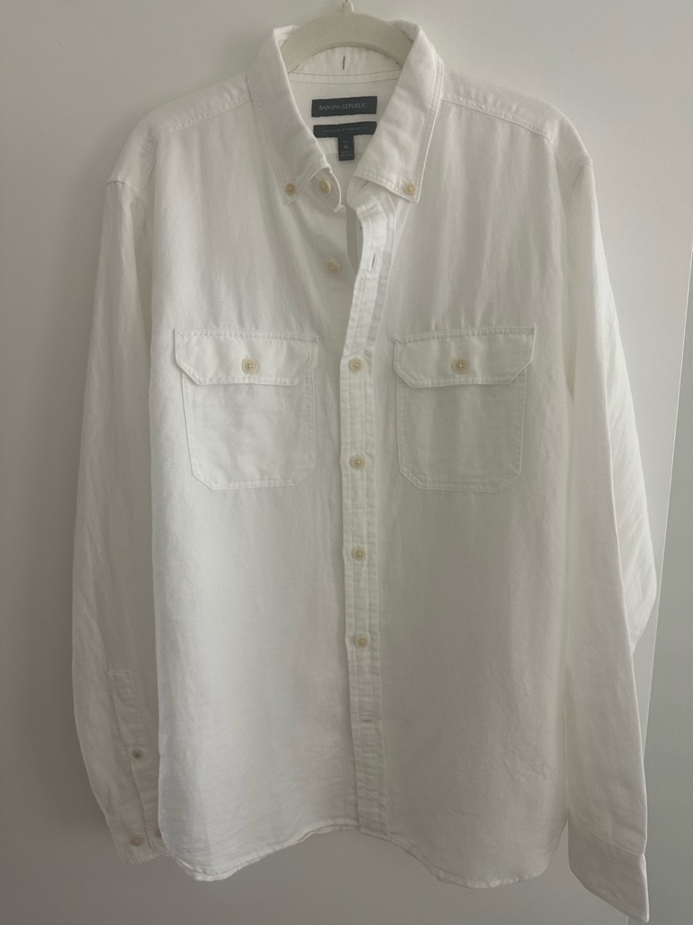 Banana Republic Men's White Button-Down Pocket Shirt